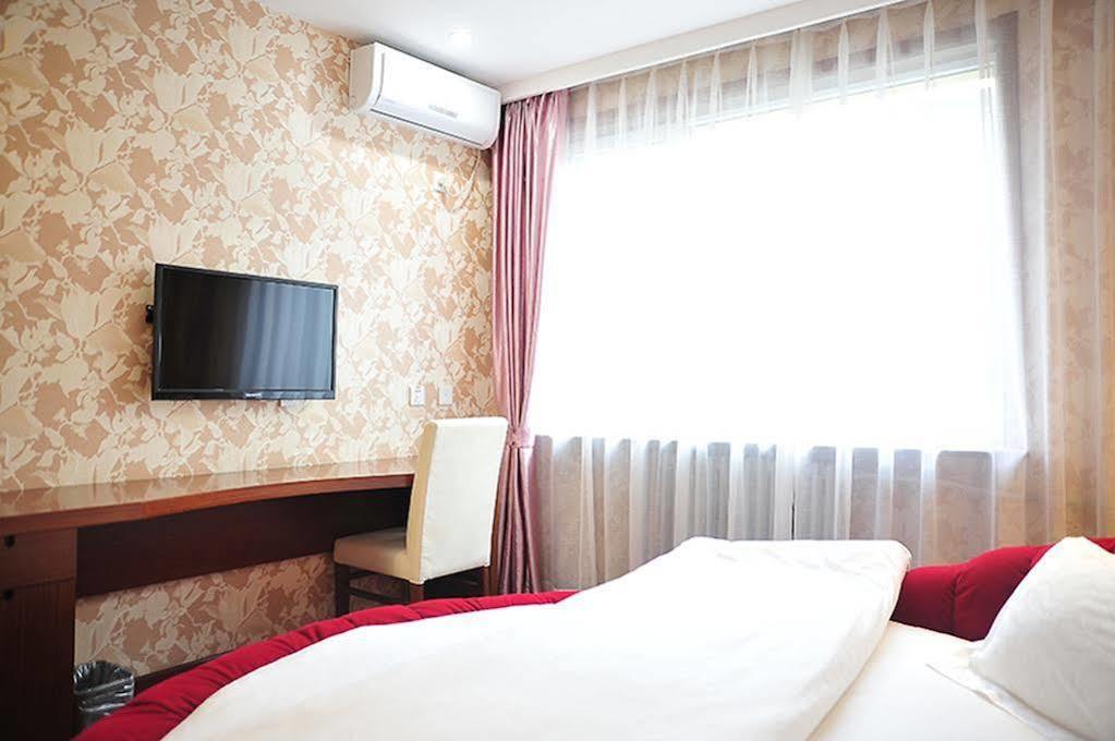 East Sacred Hotell Beijing Eksteriør bilde