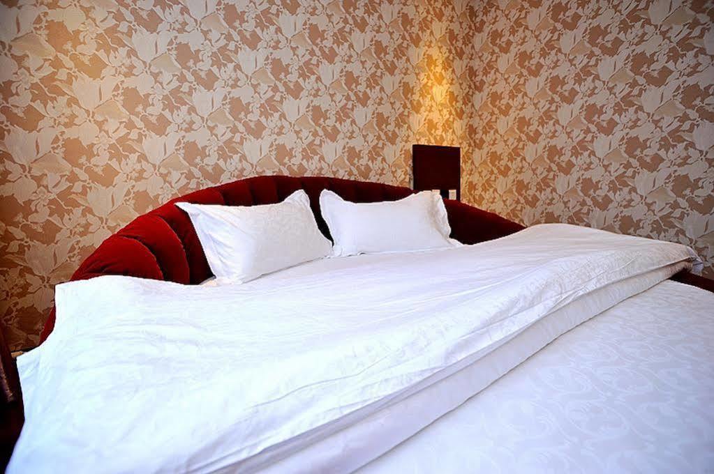 East Sacred Hotell Beijing Eksteriør bilde